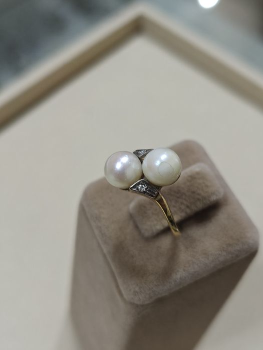Inel vechi aur 14k 5.54gr cu perle și 2 diamante (r)