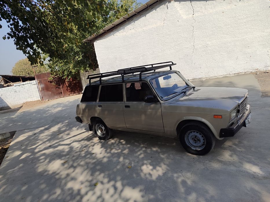 Vaz 2104 sotiladi 2012 yil