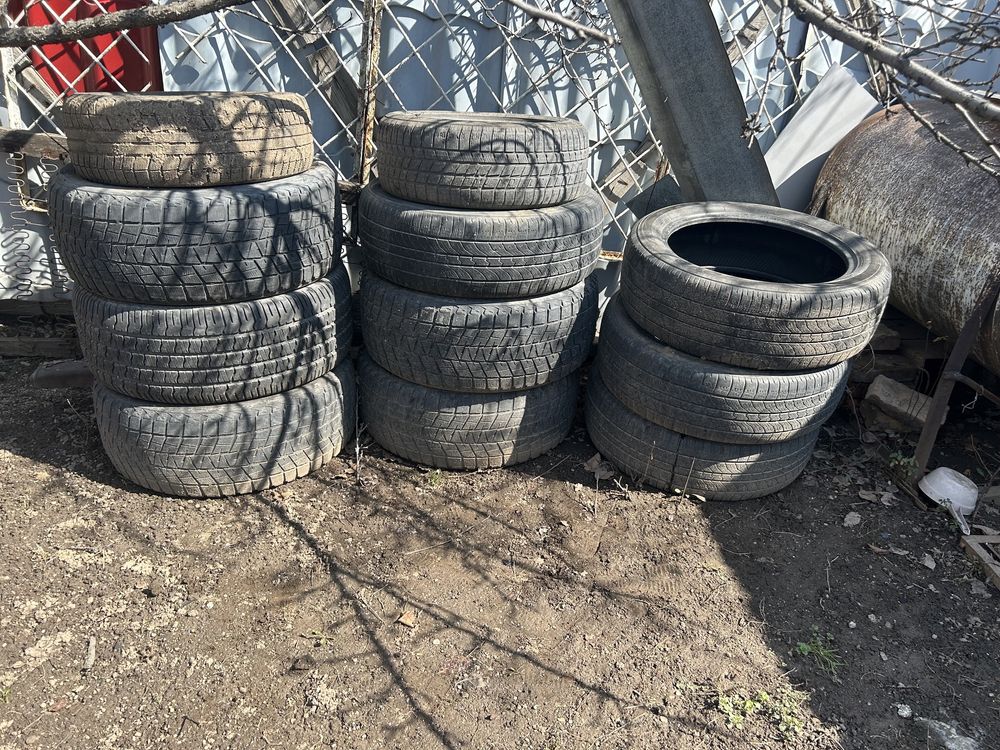 Продам комллект зимней резины 235/55 R20 и 285/50/R20