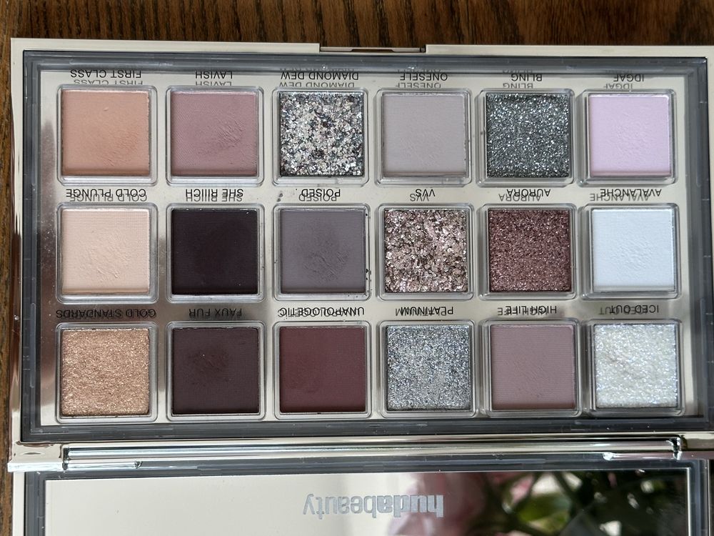 Huda Beauty Icy Nude