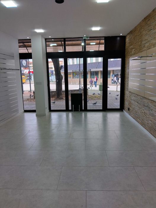 Дава под наем Магазин / офис / или друг род търговска дейност