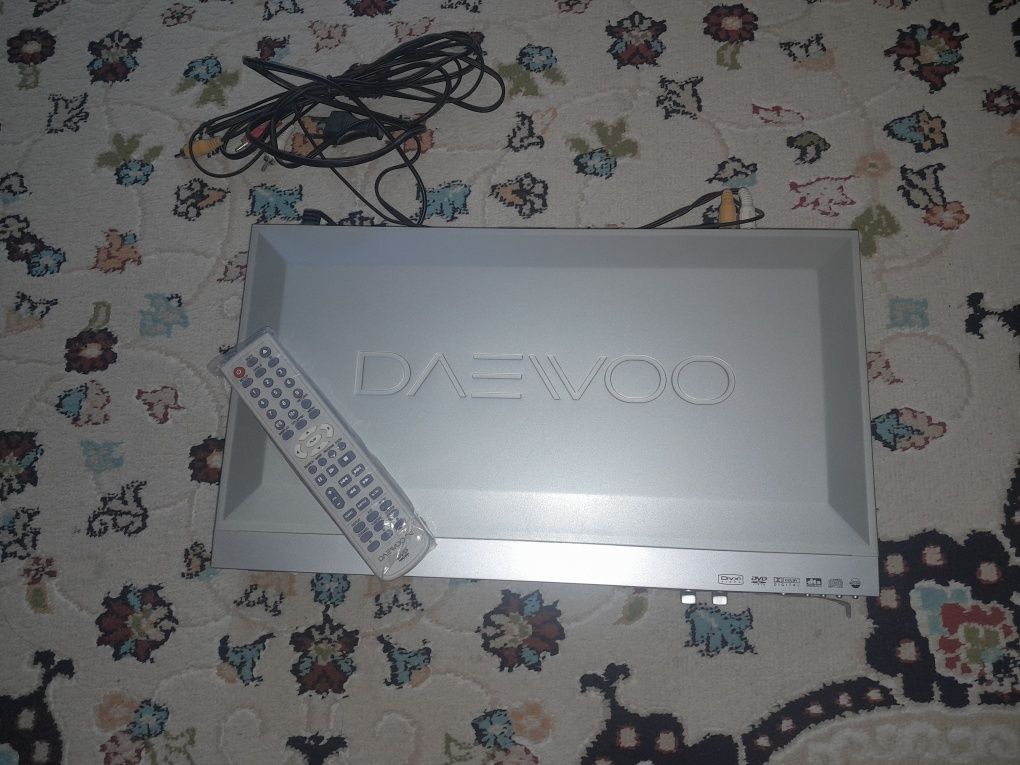 Продаётся dvd-проигрыватель. Новый. В отличном состоянии.
