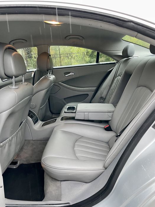 На ЧАСТИ Mercedes CLS 320 CDI W219 2007г OM 642 Xenon въздух