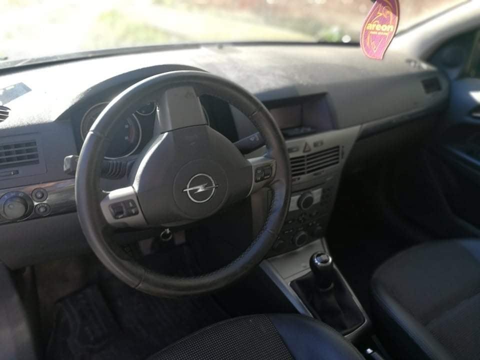 Opel Astra 1.9 , 150hp GTC  2005