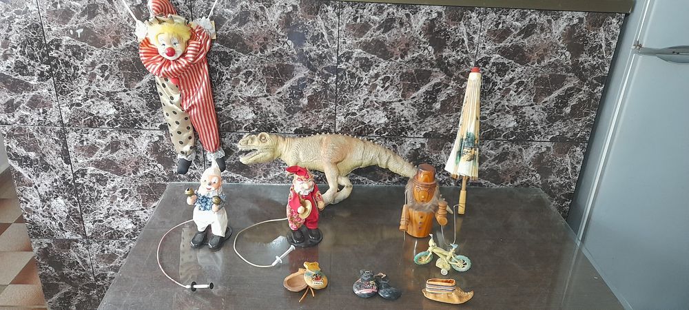 Стари играчки сувенири