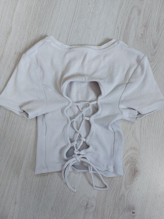 Къса блуза с връвки