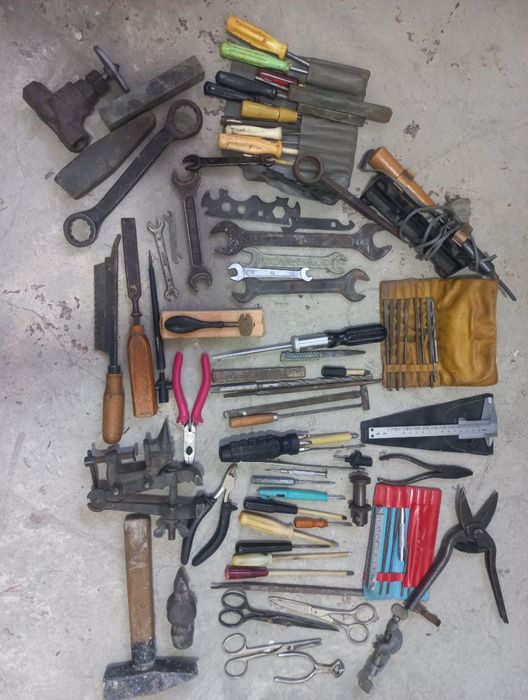 Продаются инструменты