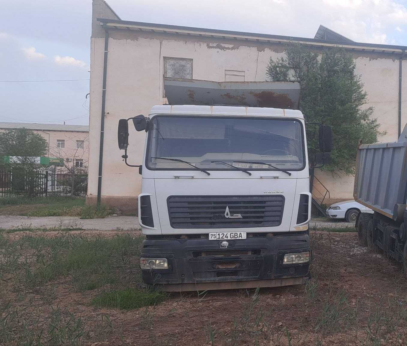 Qiziriq tumanida MAZ yuk o`zi ag`daruvchi sotiladi
