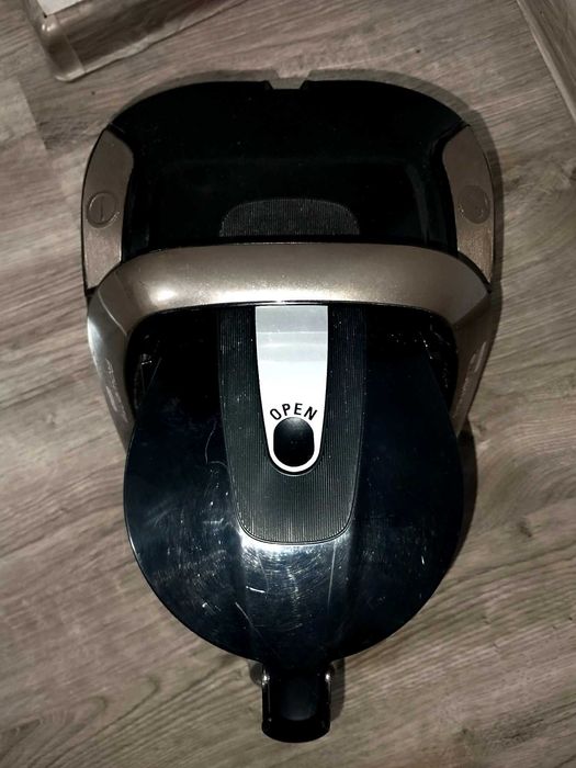 Прахосмукачка Rowenta Silence Force Cyclonic 550w