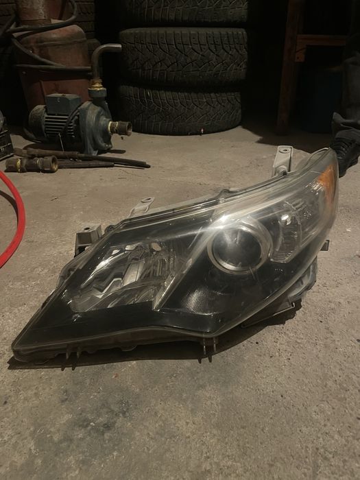 Фара от Камри 50 оригинал левая