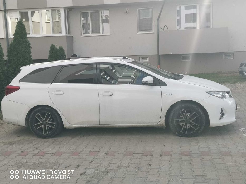 toyota auris 2015 1.8 2015