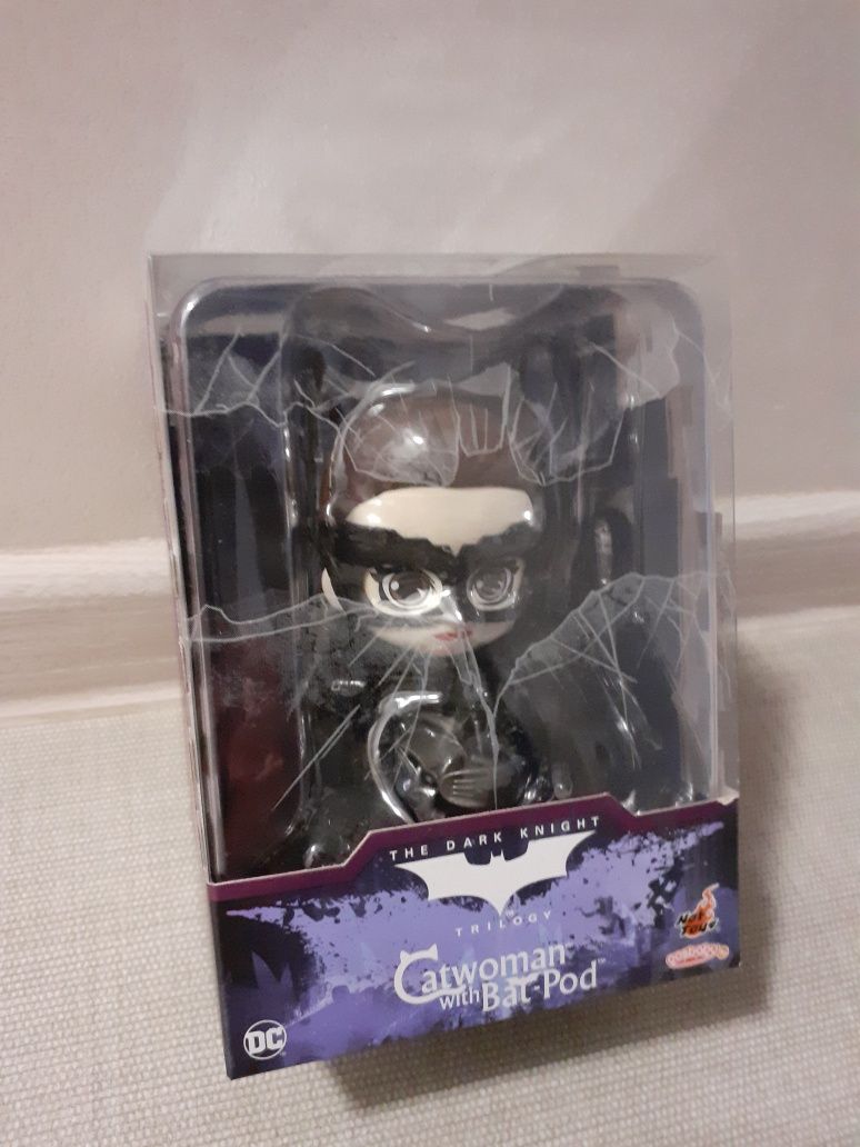 Figurine Hot Toys Cosbaby Catwoman, The Penguin