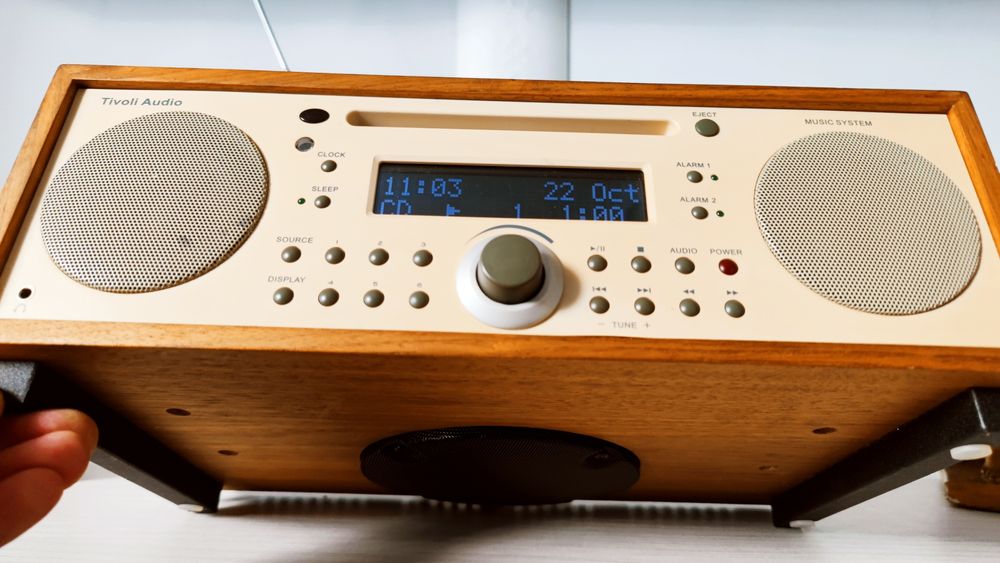 Tivoli Audio music system, radio cd hi-fi