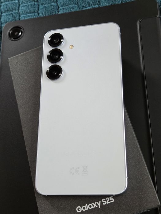 Samsung S25 12/128gb