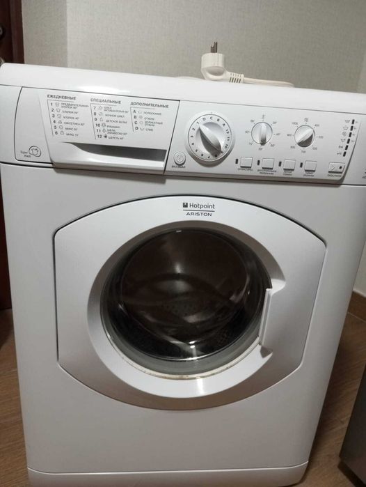 Стиральная машина Ariston