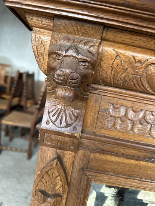 Антично дървено огледало с ръчна дърворезба