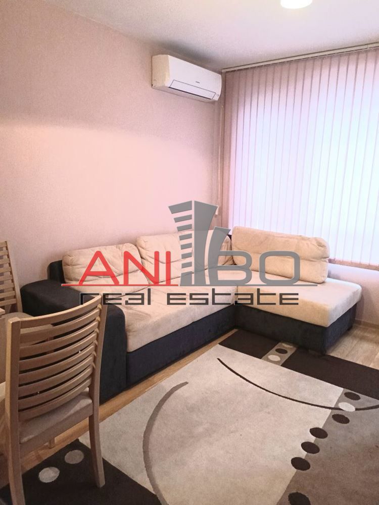 Продава се Двустаен апартамент в Варна, Център - 61 кв.м за 2704 €/кв.м - Снимка #2