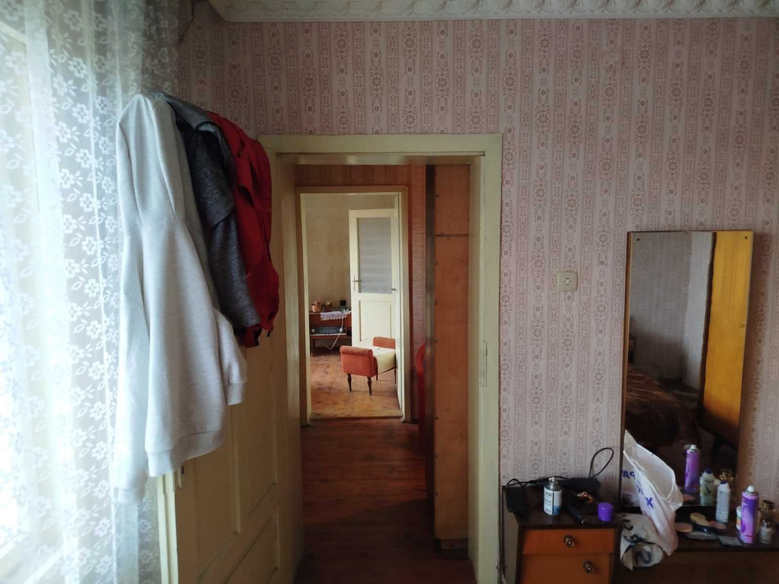 Прекрасна голяма къща в с. Обнова
