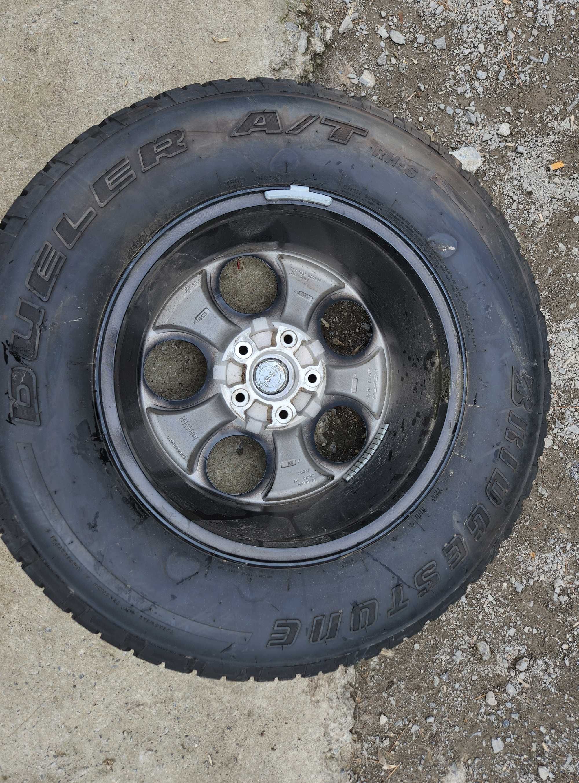 5 Bridgestone гуми и джанти за Jeep Wrangler с размери 255/70/18