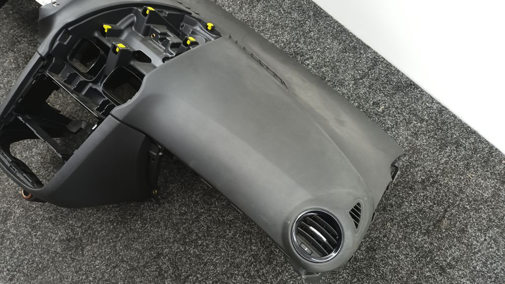 Dezmembrez Plansa bord de pe Opel CORSA D 2006-2014