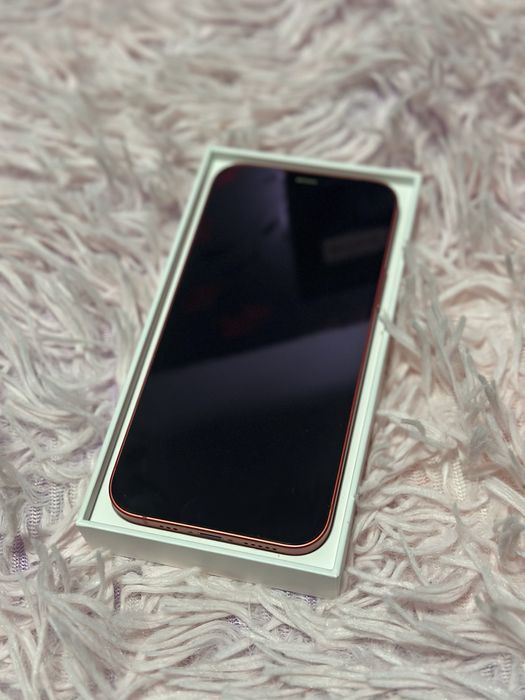 Iphone 12, in stare foarte buna