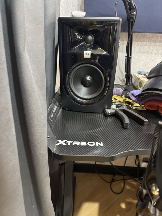 студийные мониторы JBL MK3