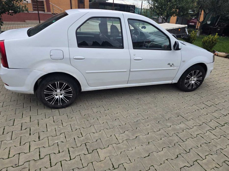 Dacia Logan (pe GPL)