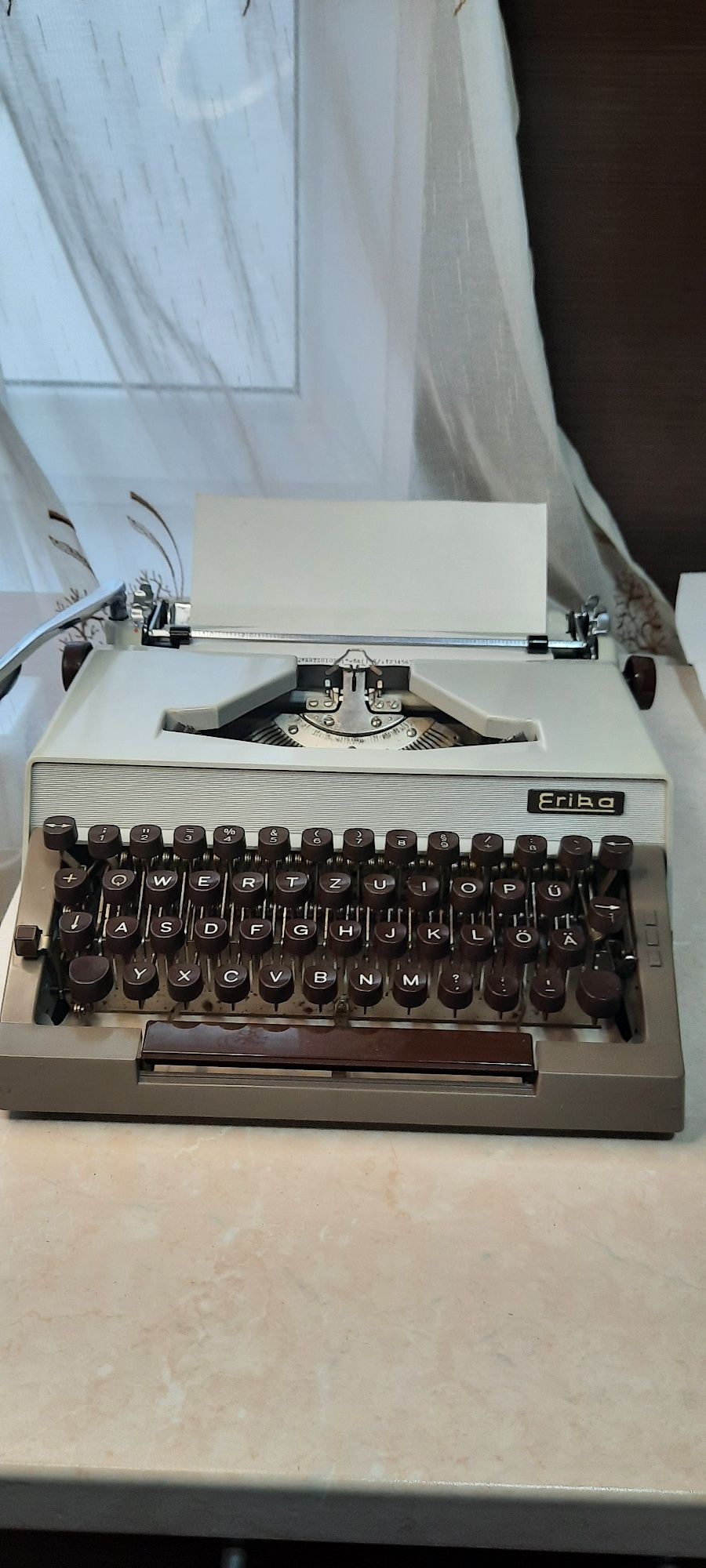 Mașină de scris Erika model 1962 impecabilă