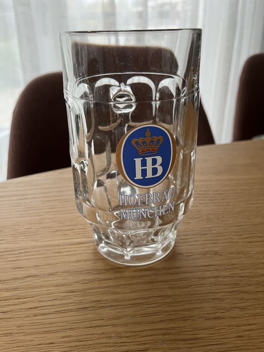 Стъклени чаши различни видове