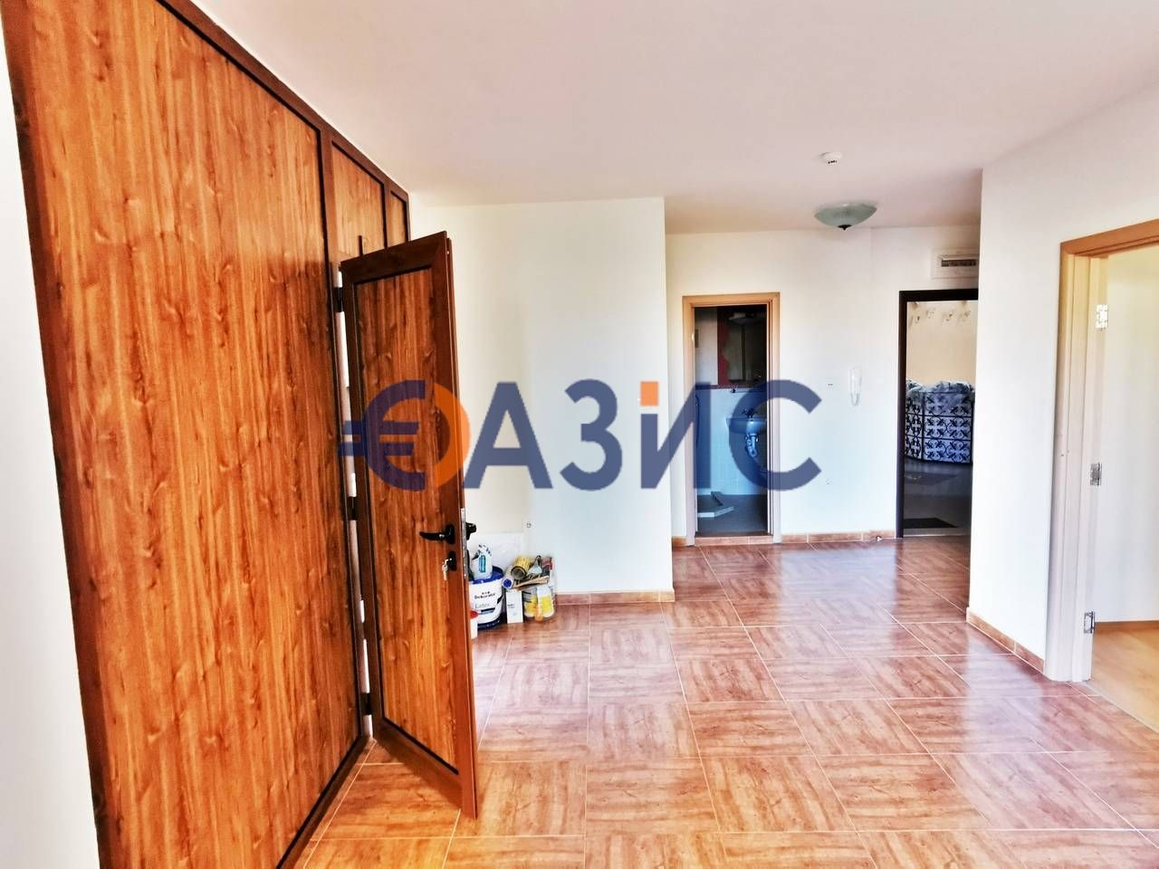 3-стаен апартамент на 2-ри етаж, Роял Бей-2, Свети влас, България-91.6
