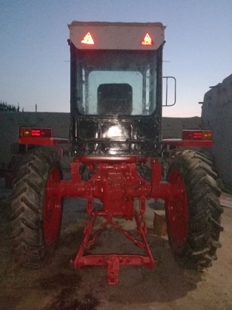 T 28 traktor  sotiladi  holati  yangiday zapchastlar noldan  yigʻilgan