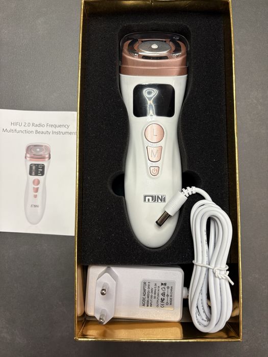 Mini HIFU уред 4в1 за стягане и тонус на лице и тяло