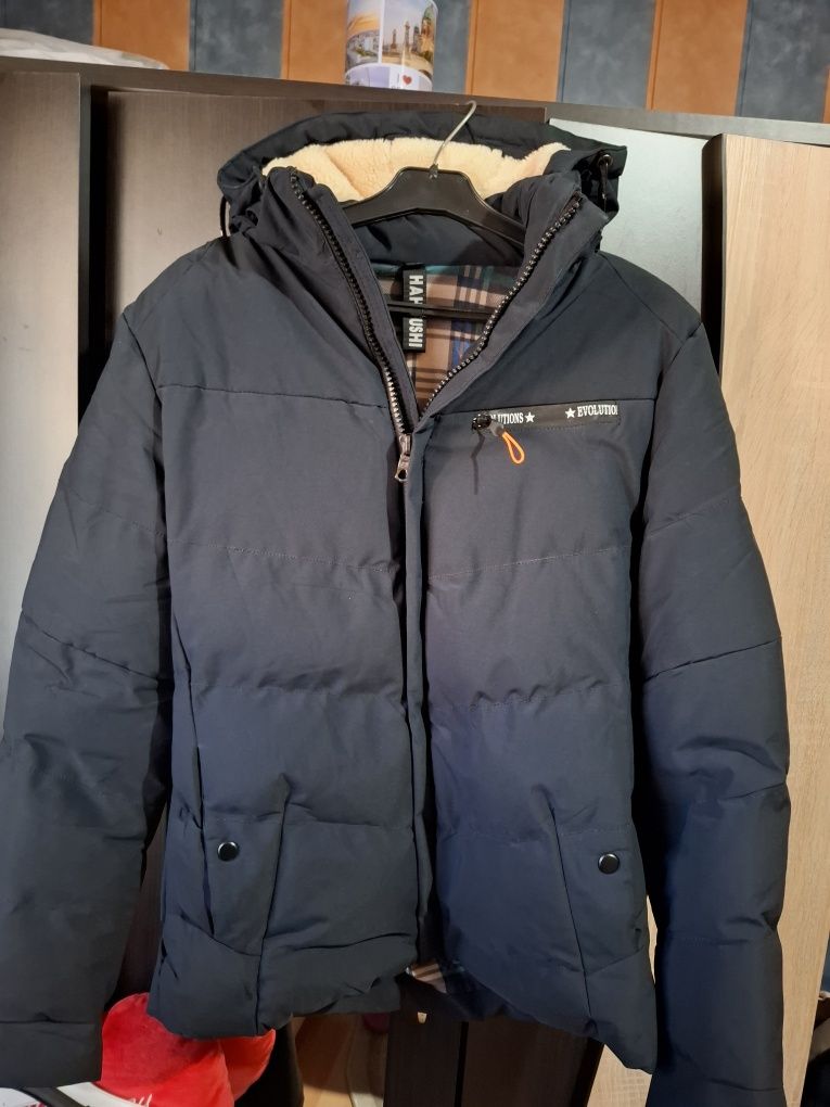 Vând geci iarna . Oferta doar 100 lei bucata.