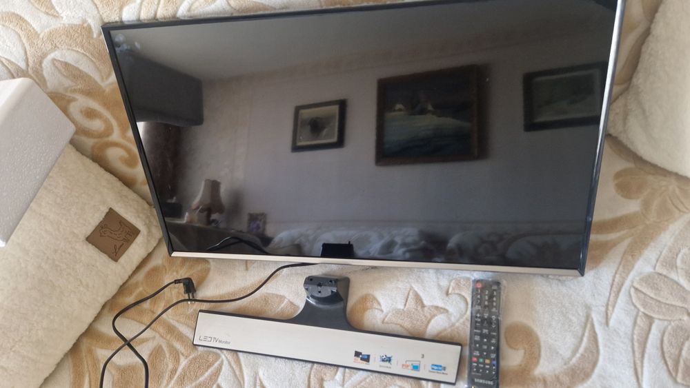 Samsung 31,5" T32E310EX Full HD LED 2HDMI TV-monitor