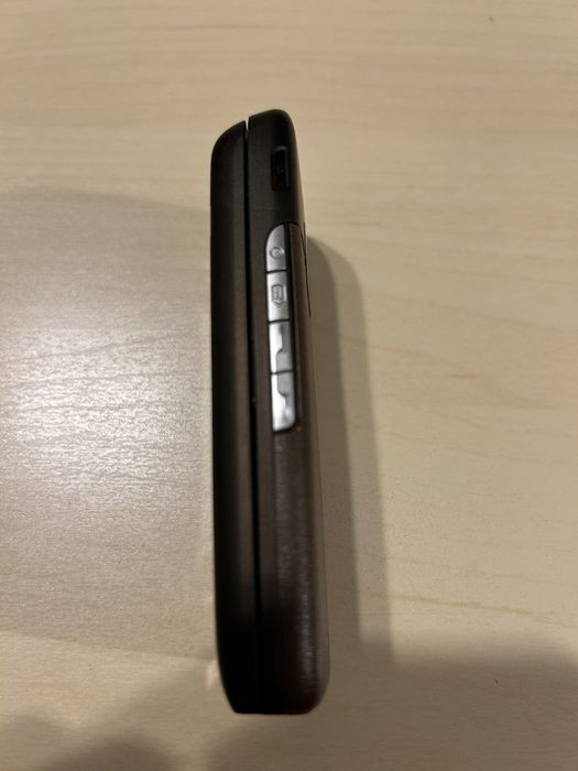 Telefon mobil Nokia E65