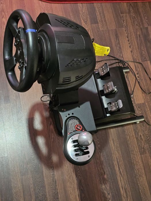 Set Volan Thrustmaster T300 RS + Schimbator + Pedale + Suport