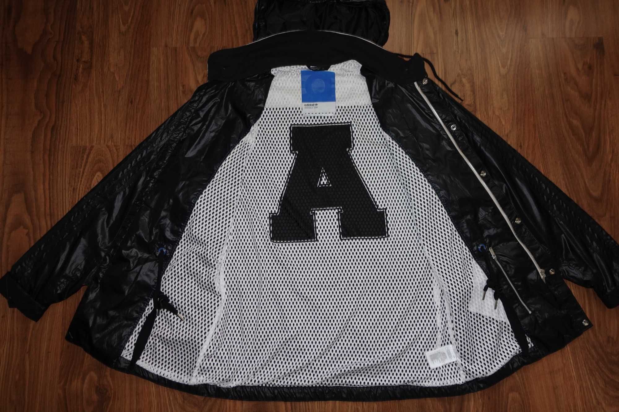 Geaca Adidas Originals A.039, Marimea XL, Stare excelenta