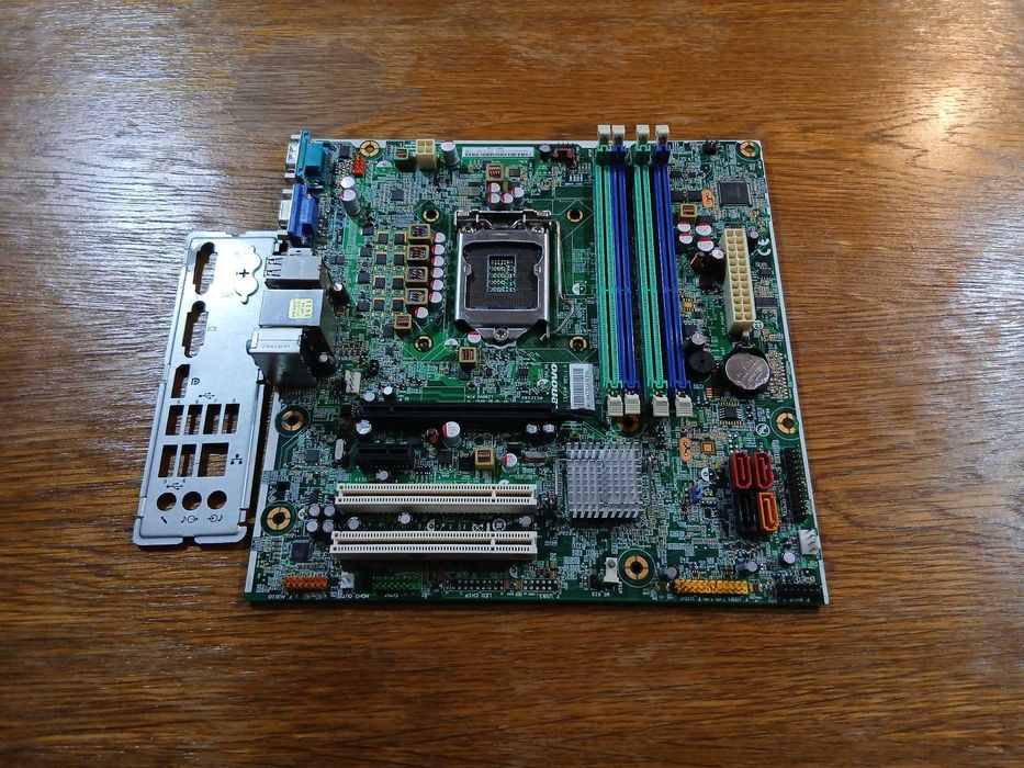 Placa de baza PC Lenovo IS6XM (intel 2nd gen) socket 1155