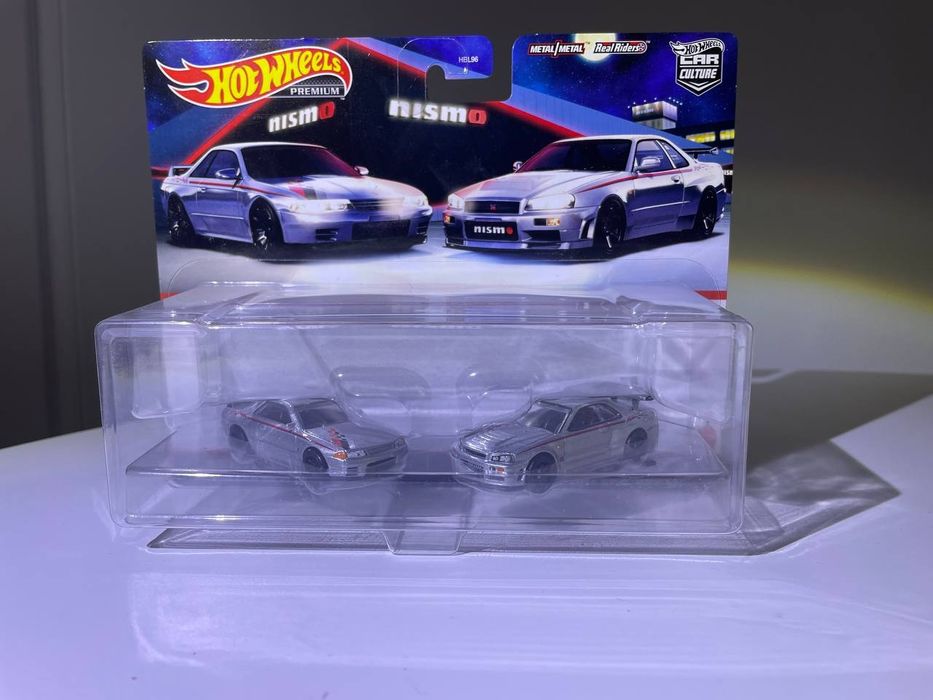 Hotwheels Nissan Skyline GT-R R32 R34