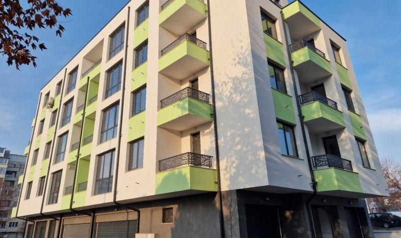 Тристаен апартамент с АКТ 16 в ж.к Славейков