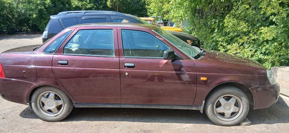 легковой автомобиль Lada Priora 2170