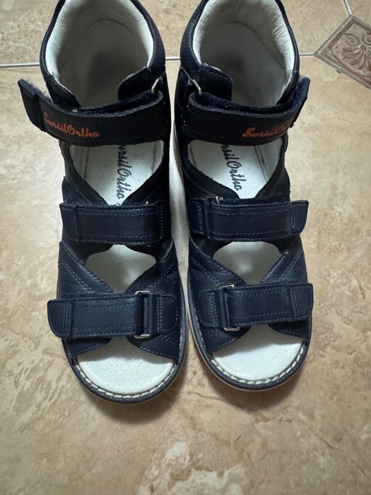 Продам ортопедические сандалии