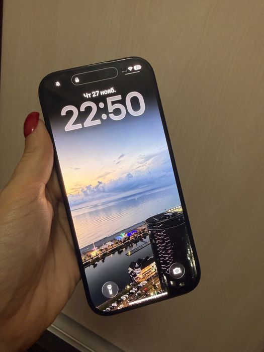 Продам iPhone 16 Pro 256гб