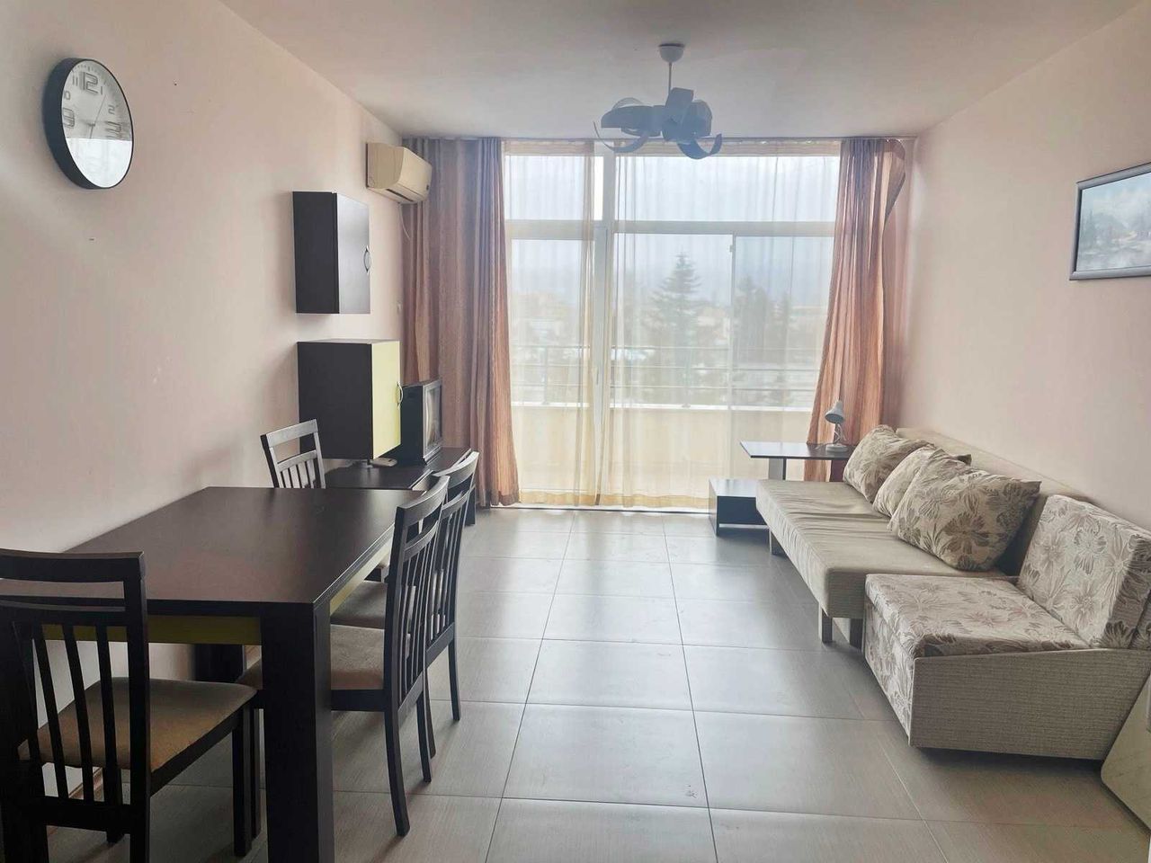 Продава се Двустаен апартамент в к.к. Слънчев бряг - 66 кв.м за 1031 €/кв.м - Снимка #2