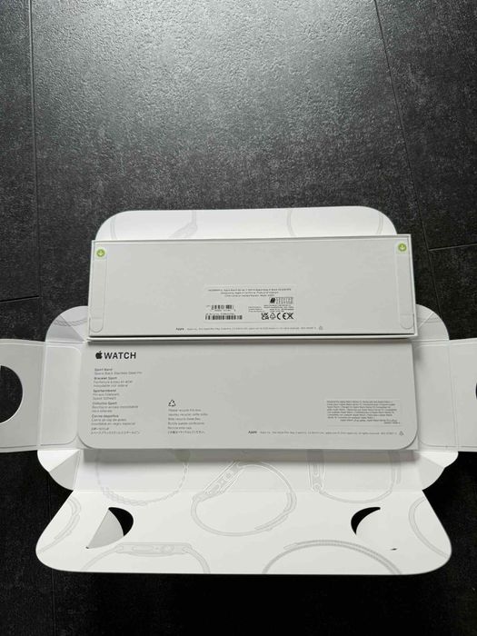 APPLE Watch Series 11 - 42 mm Space Grey