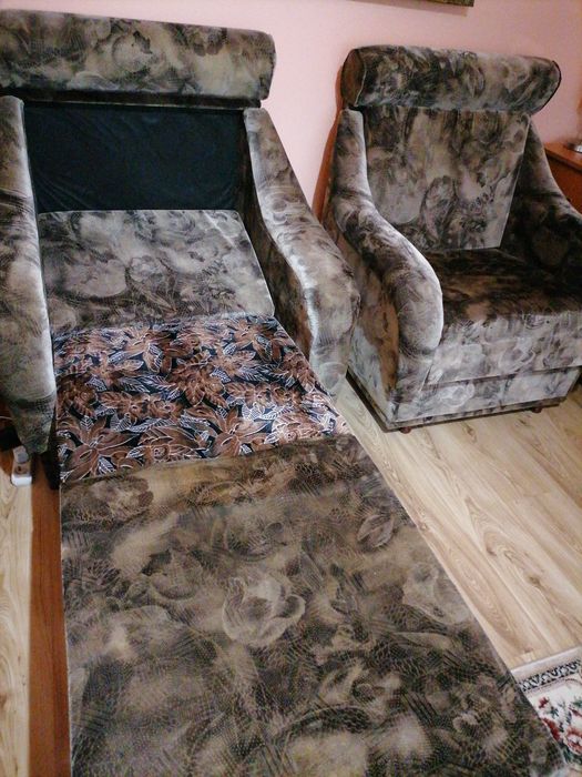 Vand 2 fotolii extensibile in stare foarte buna