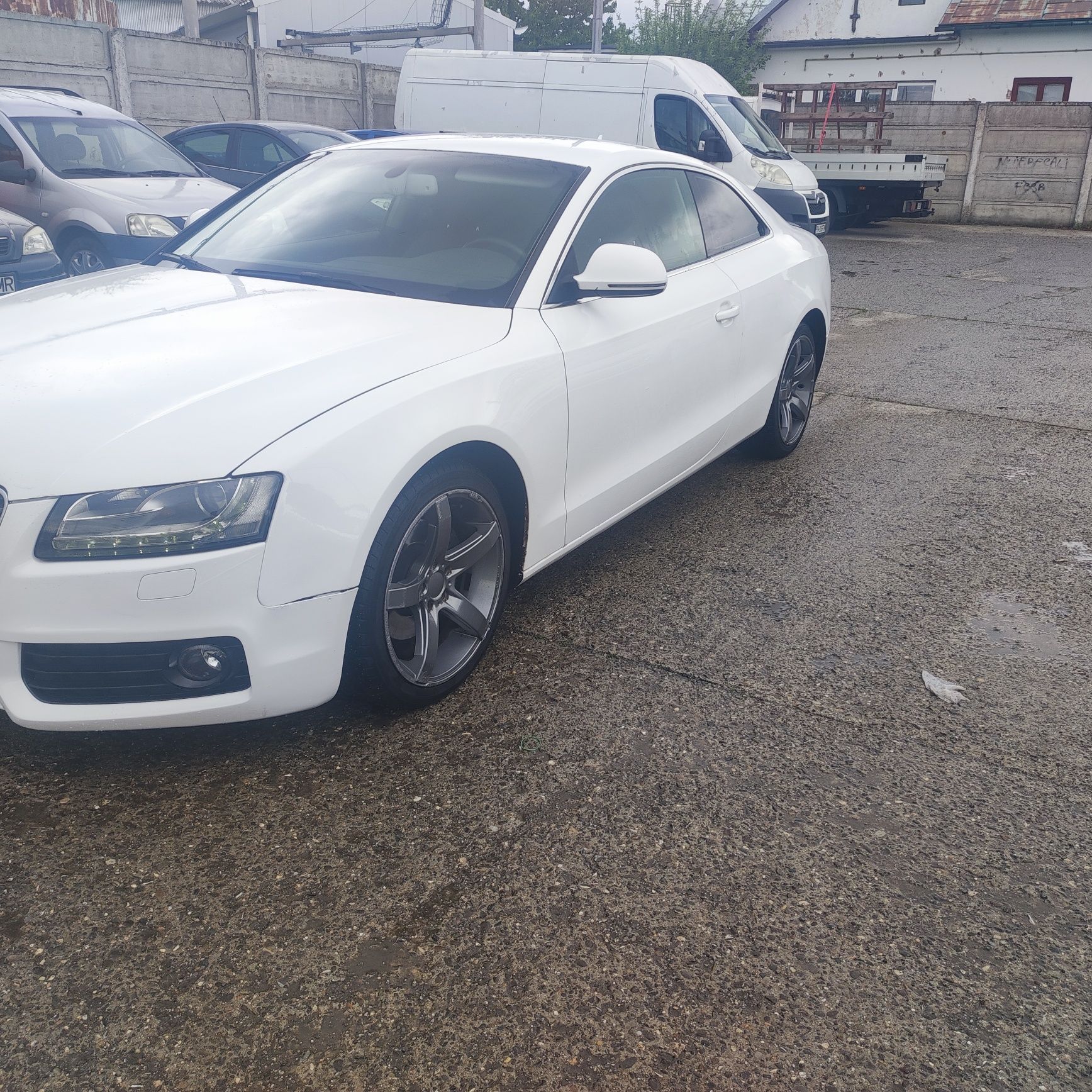 Vand Audi A5 an 2009 motor 2.0 Tfsi