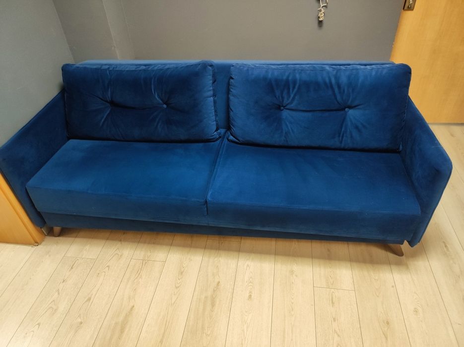 Разтегателен диван в добро състояние Д-220см, Ш-100см