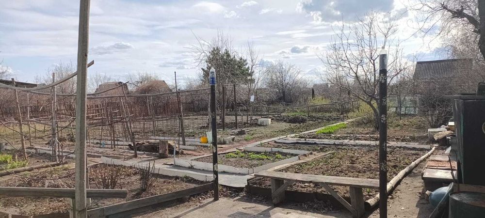 Дача 12 соток, есть свет, 19 маршрут, 4 общество,