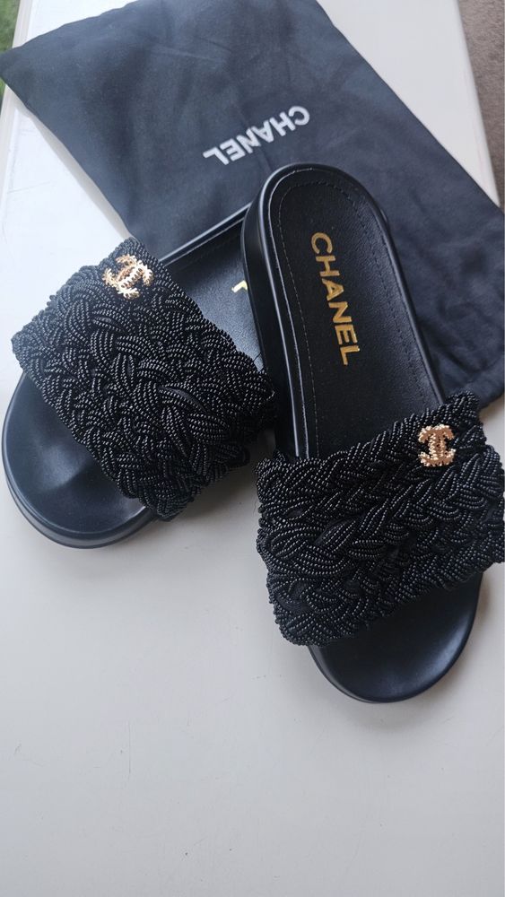 Chanel чехли